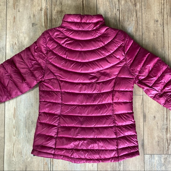 LLBean Women's Ultralight 850 Down Jacket - Picture 7 of 10